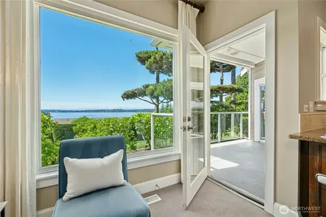5404 Lake Washington Boulevard NE Kirkland WA 98033