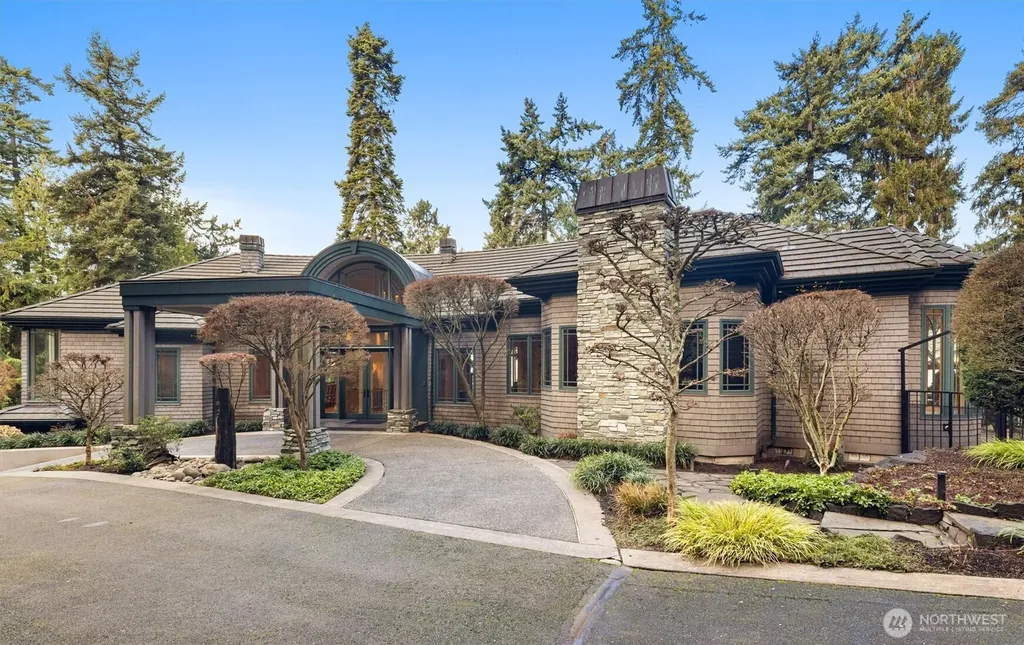 16340 Maplewild Avenue SW Burien WA 98166