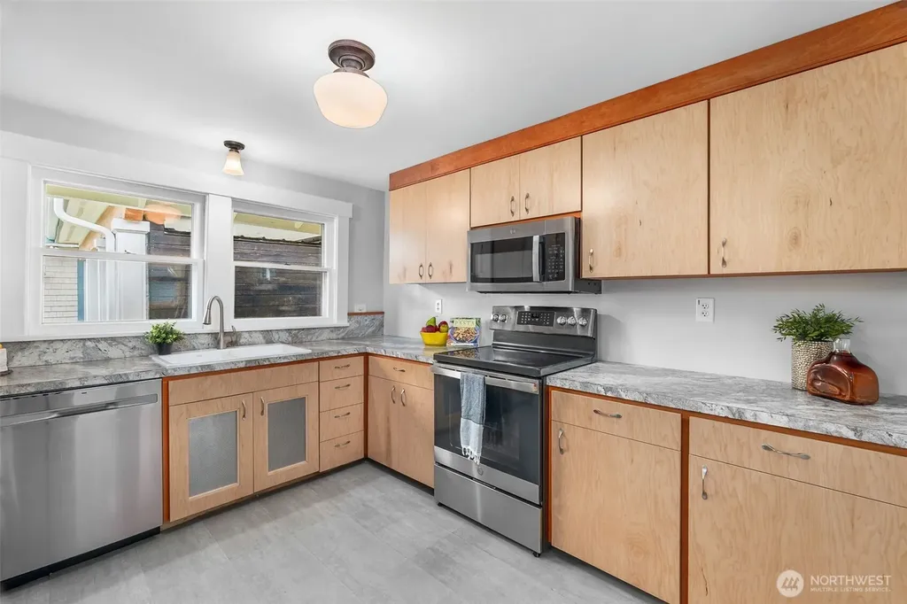 324 18th Avenue SE Olympia WA 98501