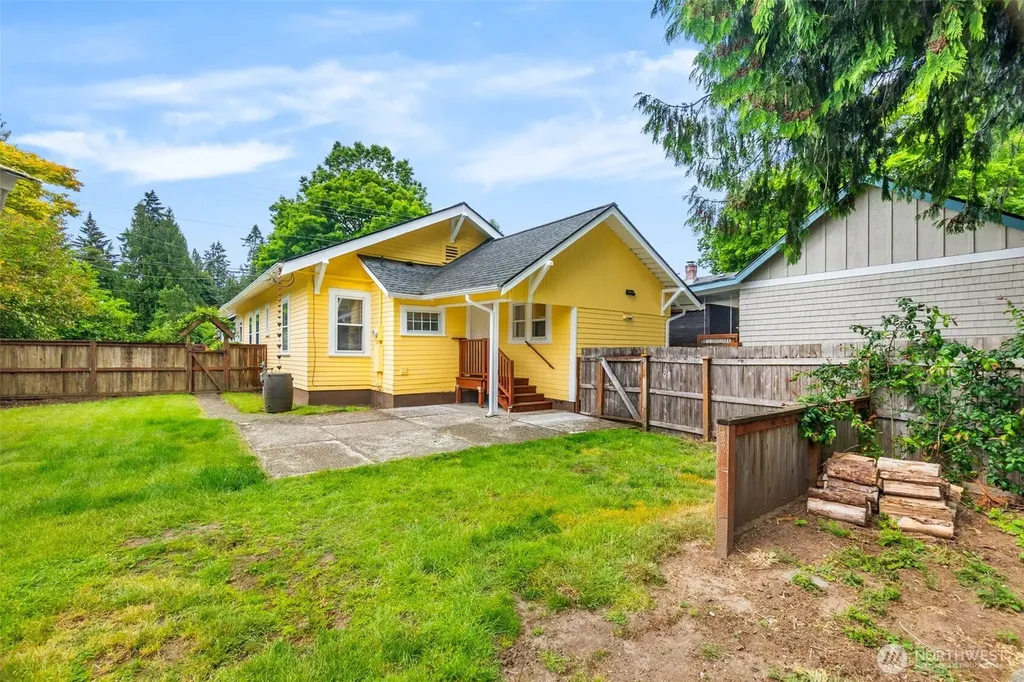 324 18th Avenue SE Olympia WA 98501