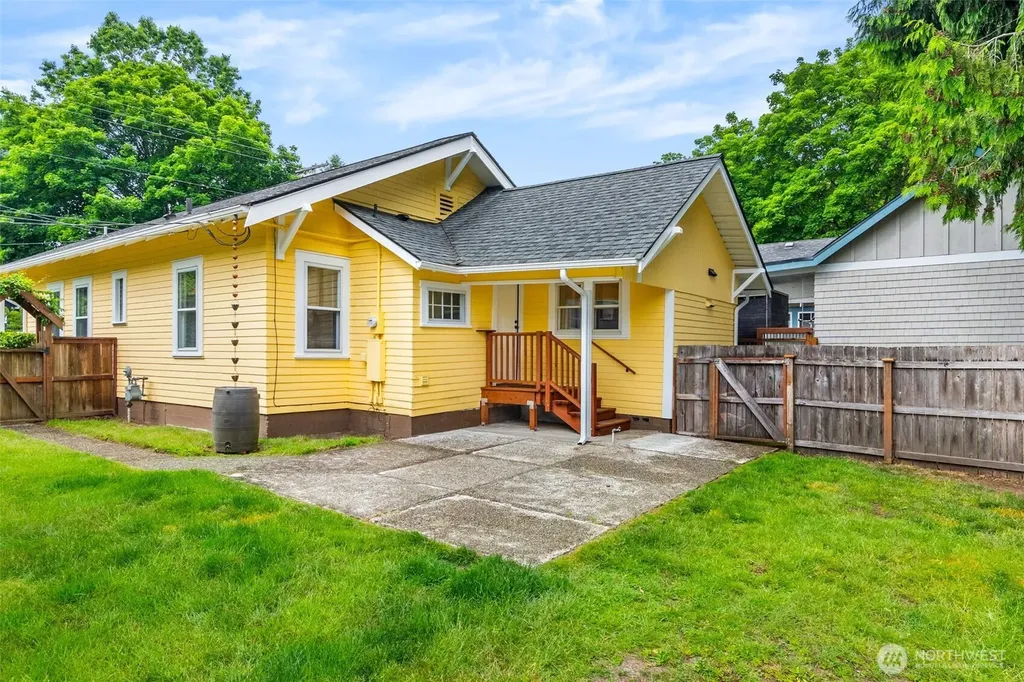 324 18th Avenue SE Olympia WA 98501