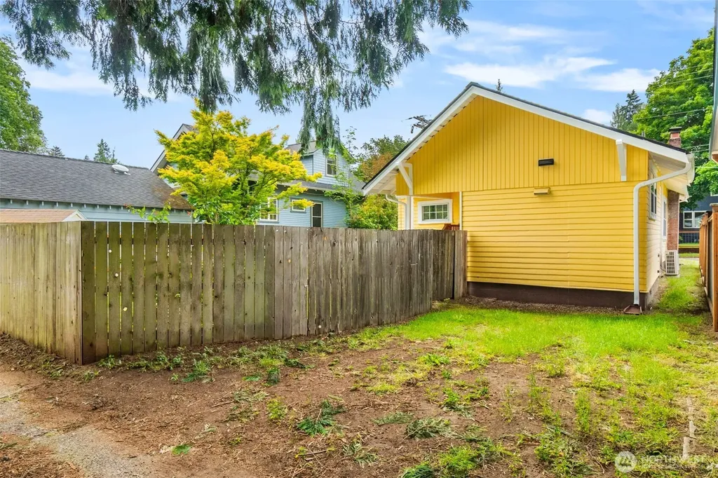 324 18th Avenue SE Olympia WA 98501