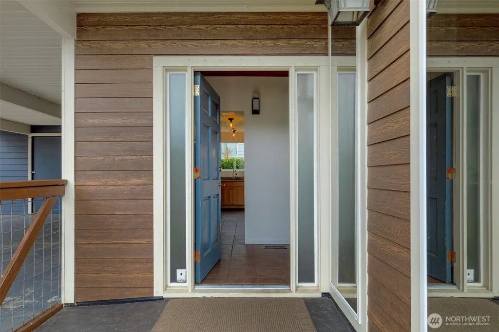 3511 S Thistle Street Seattle WA 98118