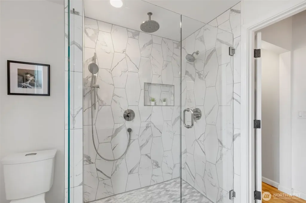 3511 S Thistle Street Seattle WA 98118