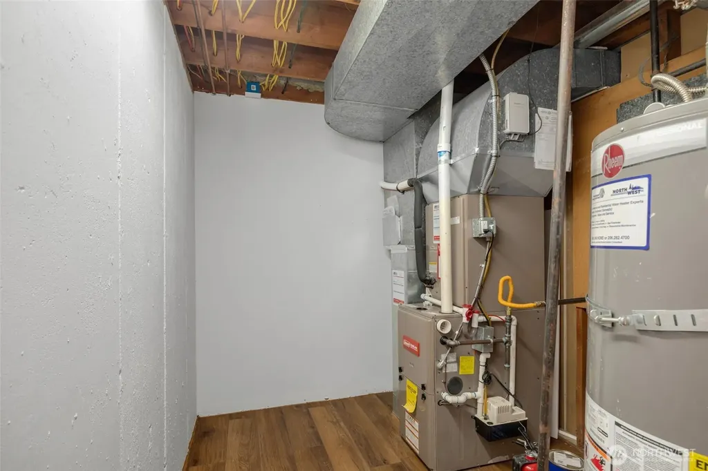 3511 S Thistle Street Seattle WA 98118