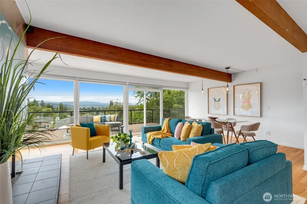 3511 S Thistle Street Seattle WA 98118