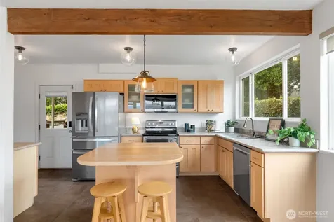 3511 S Thistle Street Seattle WA 98118