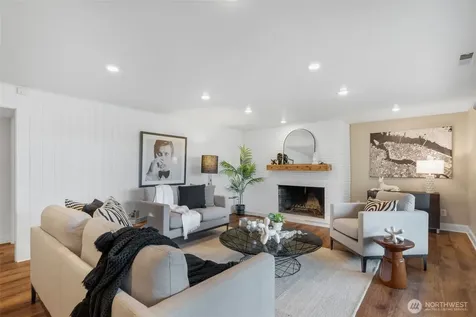 3511 S Thistle Street Seattle WA 98118