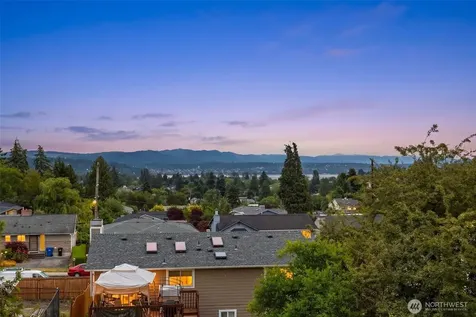 3511 S Thistle Street Seattle WA 98118