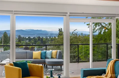 3511 S Thistle Street Seattle WA 98118