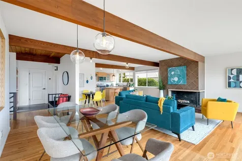 3511 S Thistle Street Seattle WA 98118