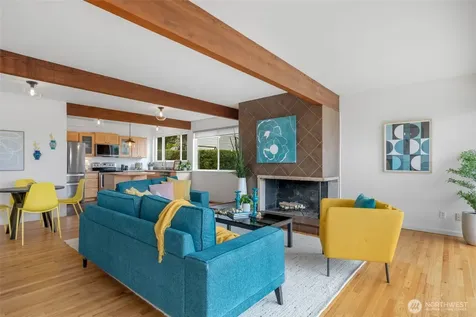 3511 S Thistle Street Seattle WA 98118