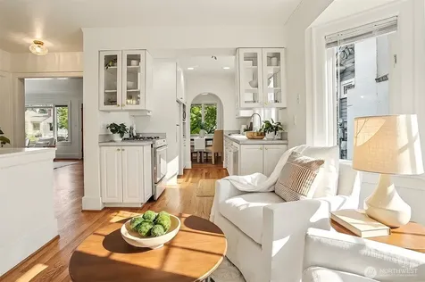 338 NW 79th Street Seattle WA 98117