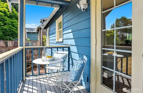 338 NW 79th Street Seattle WA 98117