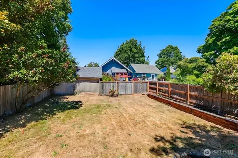 338 NW 79th Street Seattle WA 98117