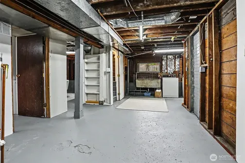 338 NW 79th Street Seattle WA 98117
