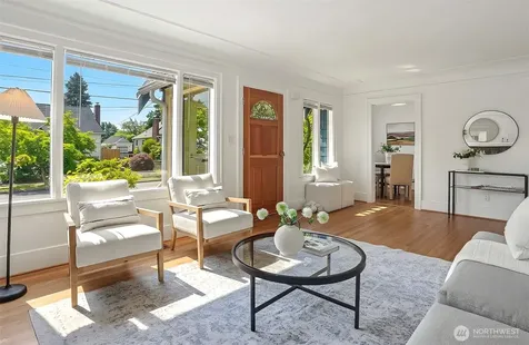 338 NW 79th Street Seattle WA 98117