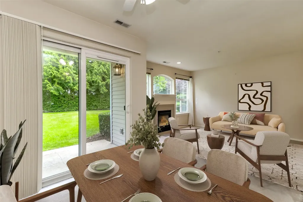 2037 S 368th Place Federal Way WA 98003