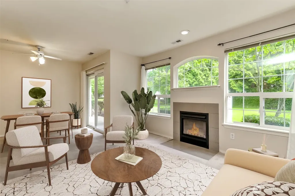 2037 S 368th Place Federal Way WA 98003
