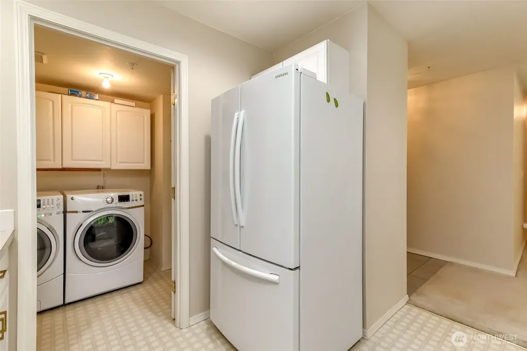 2037 S 368th Place Federal Way WA 98003