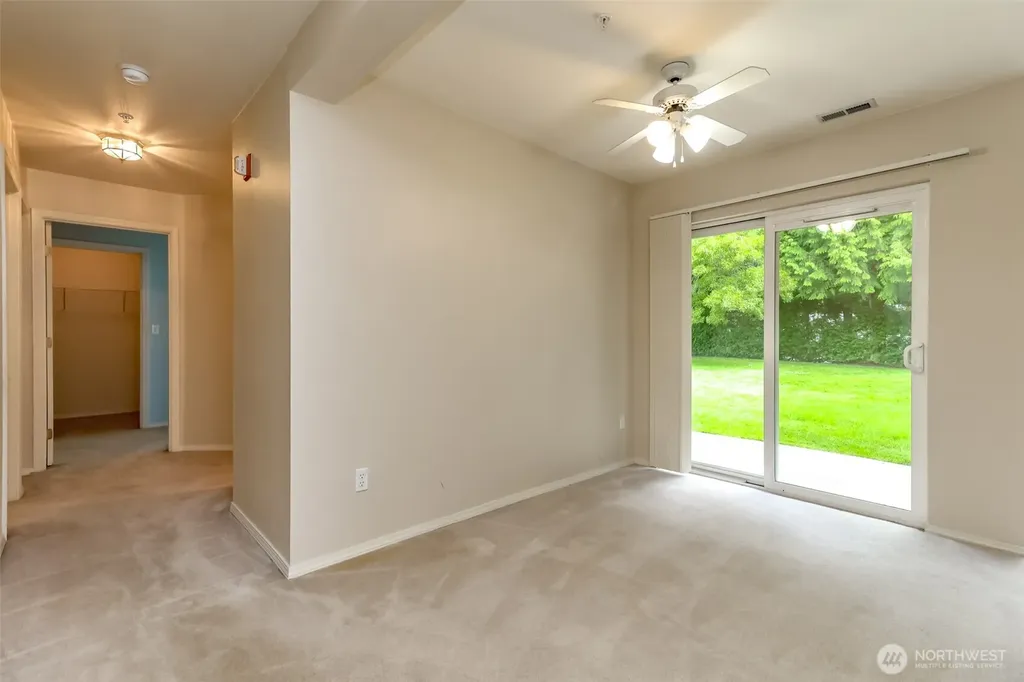 2037 S 368th Place Federal Way WA 98003