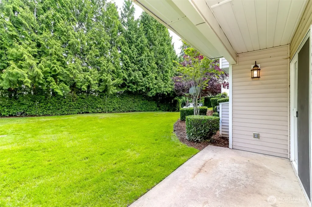 2037 S 368th Place Federal Way WA 98003