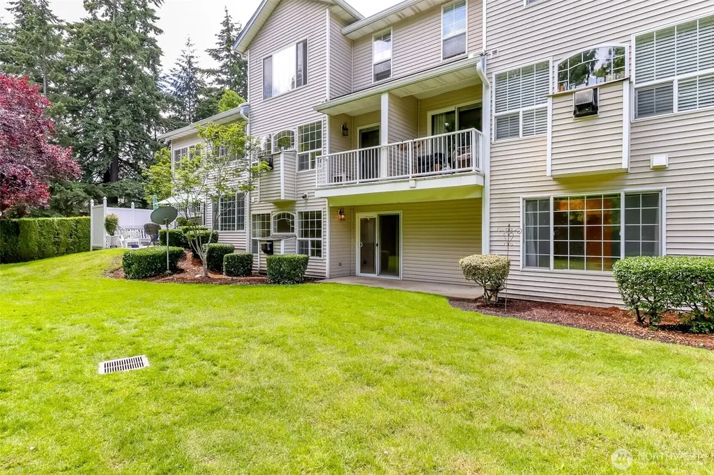 2037 S 368th Place Federal Way WA 98003
