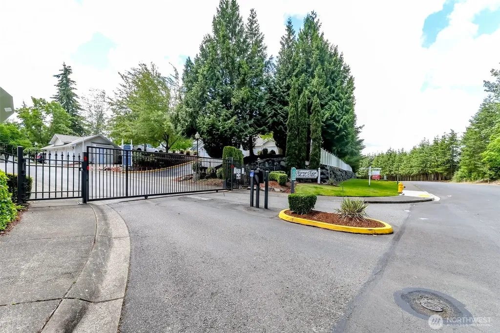 2037 S 368th Place Federal Way WA 98003