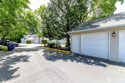 2037 S 368th Place Federal Way WA 98003