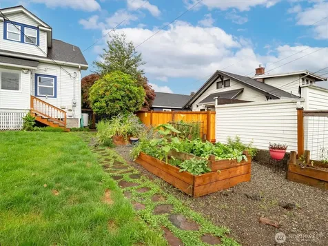 3607 Hoyt Avenue Everett WA 98201