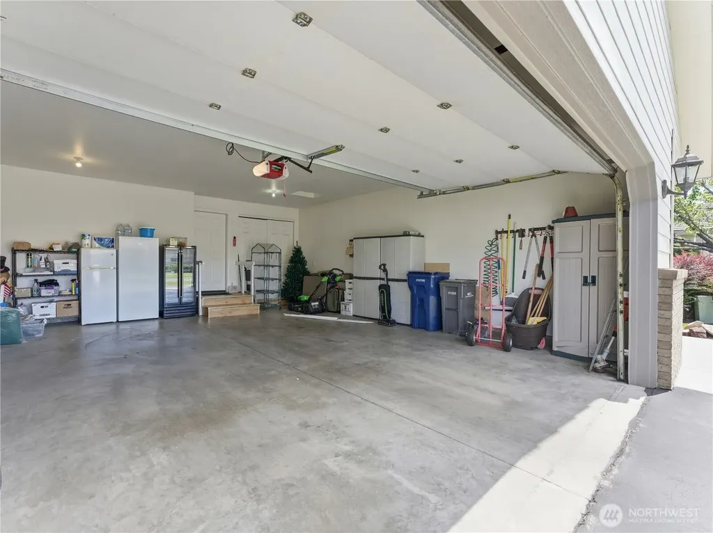 1380 Eastmont Avenue East Wenatchee WA 98802