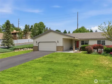 1380 Eastmont Avenue East Wenatchee WA 98802