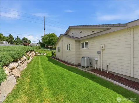 1380 Eastmont Avenue East Wenatchee WA 98802