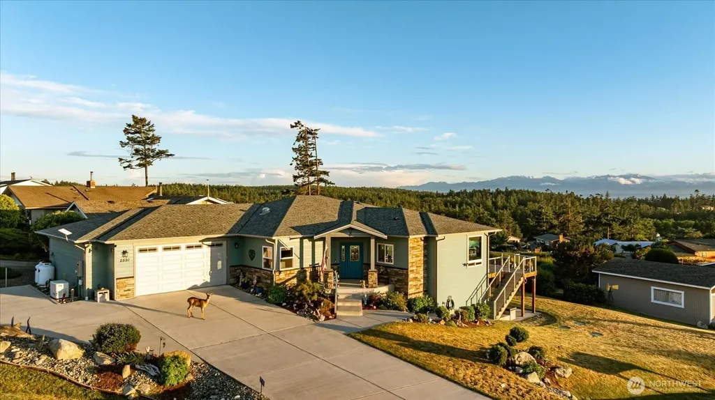 2591 El Mar Street Coupeville WA 98239