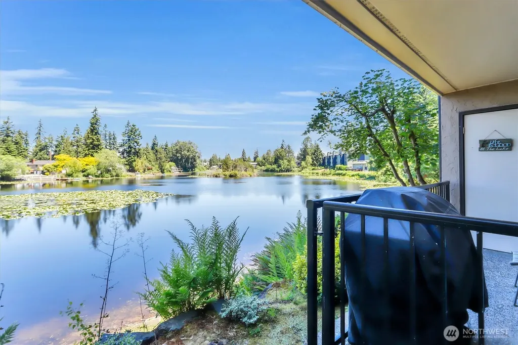 323 75th Street SE Everett WA 98203