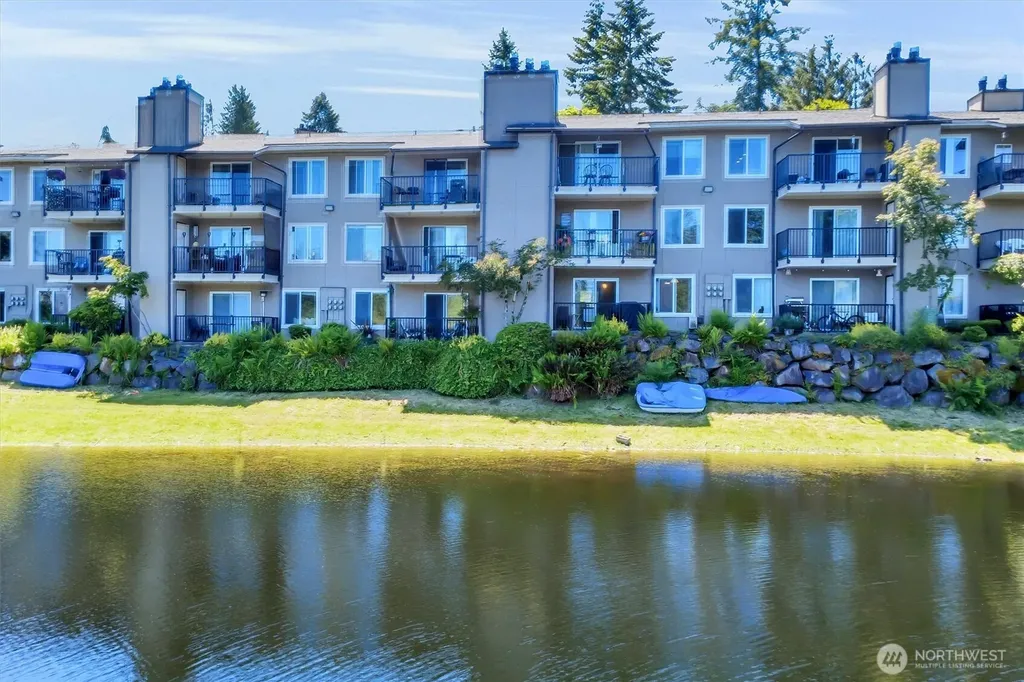 323 75th Street SE Everett WA 98203
