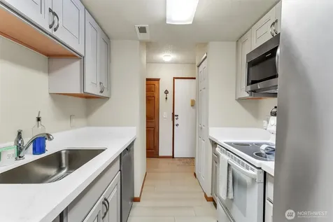 323 75th Street SE Everett WA 98203