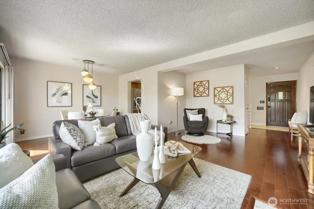 10634 Glen Acres Drive S Seattle WA 98168