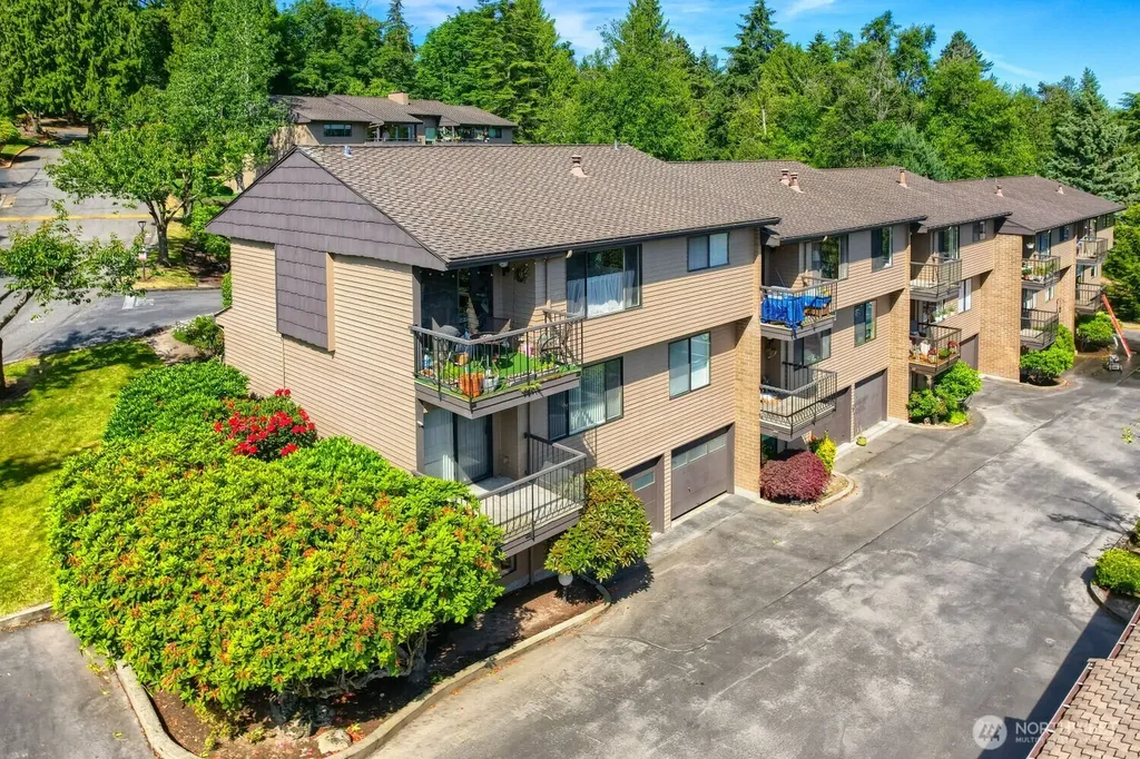 10634 Glen Acres Drive S Seattle WA 98168
