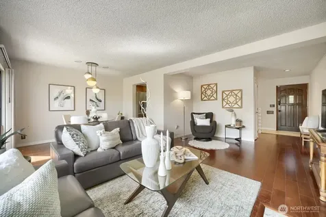 10634 Glen Acres Drive S Seattle WA 98168