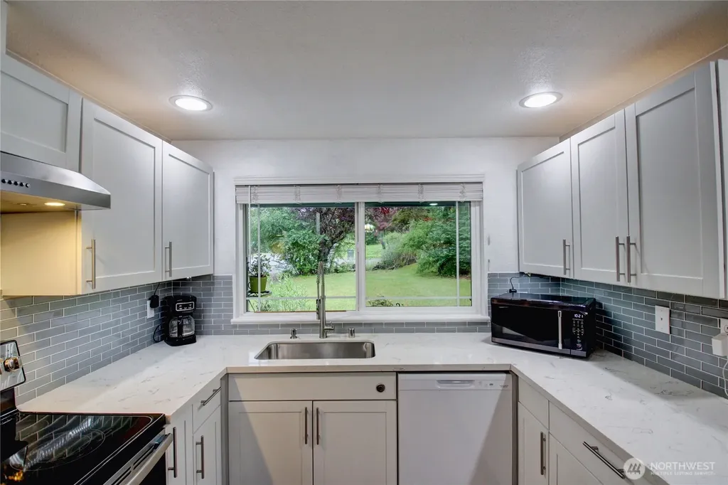 4722 197th Place NE Arlington WA 98223