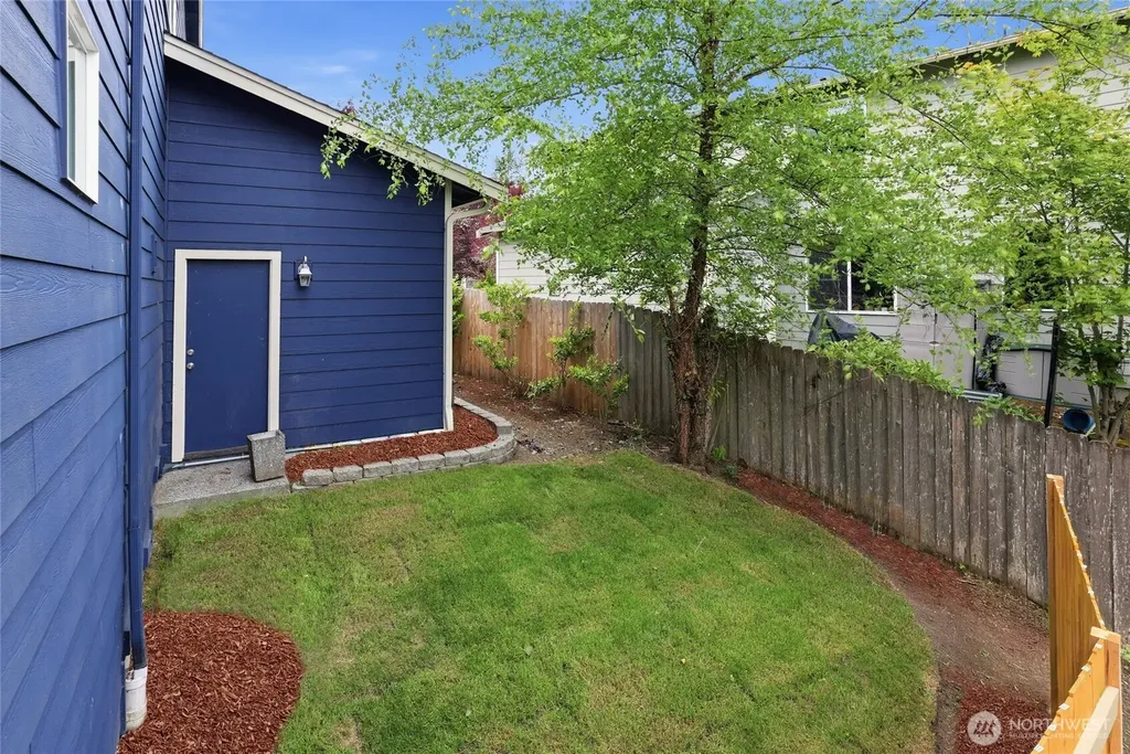 252 245th Place NE Sammamish WA 98074