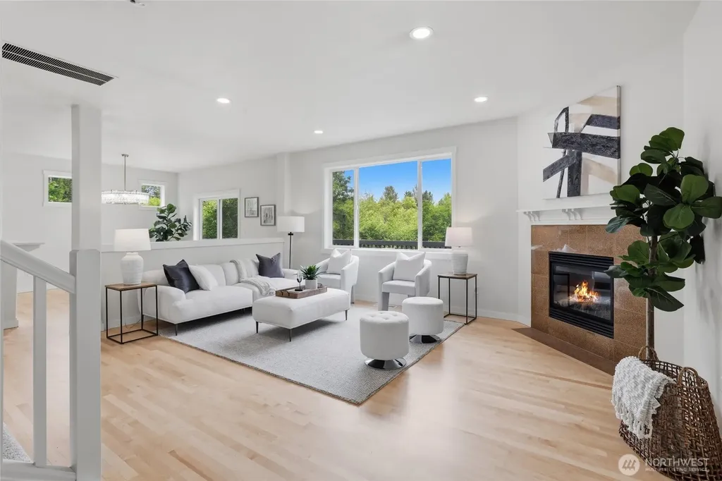 252 245th Place NE Sammamish WA 98074