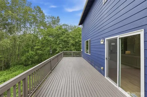 252 245th Place NE Sammamish WA 98074