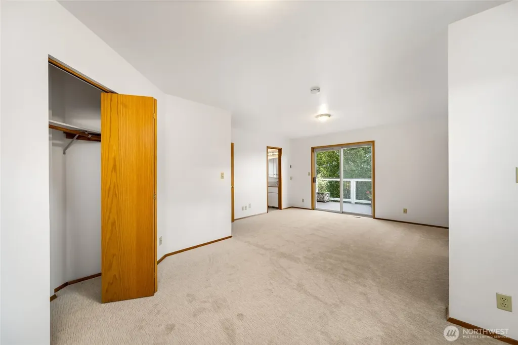 4351 Gooding Avenue Bellingham WA 98226