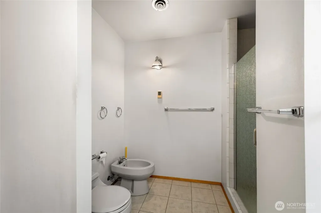 4351 Gooding Avenue Bellingham WA 98226