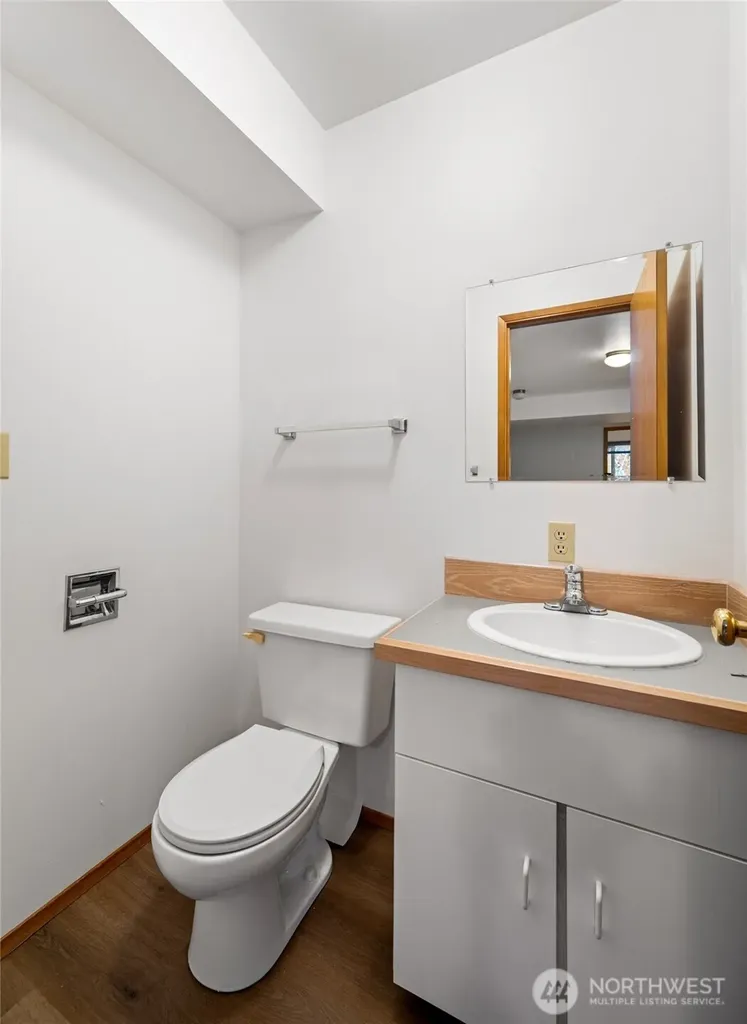 4351 Gooding Avenue Bellingham WA 98226