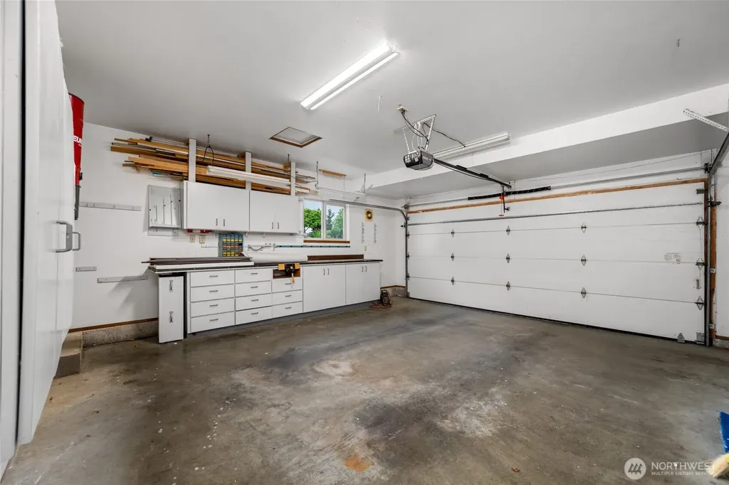 4351 Gooding Avenue Bellingham WA 98226