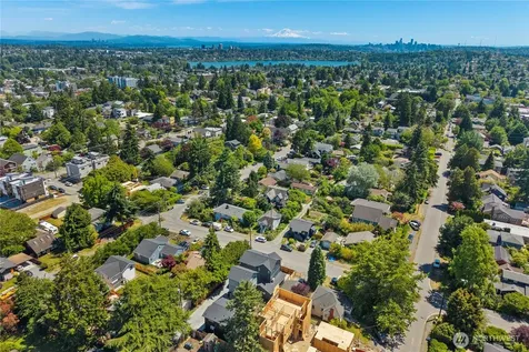 510 N 92nd Street Seattle WA 98103