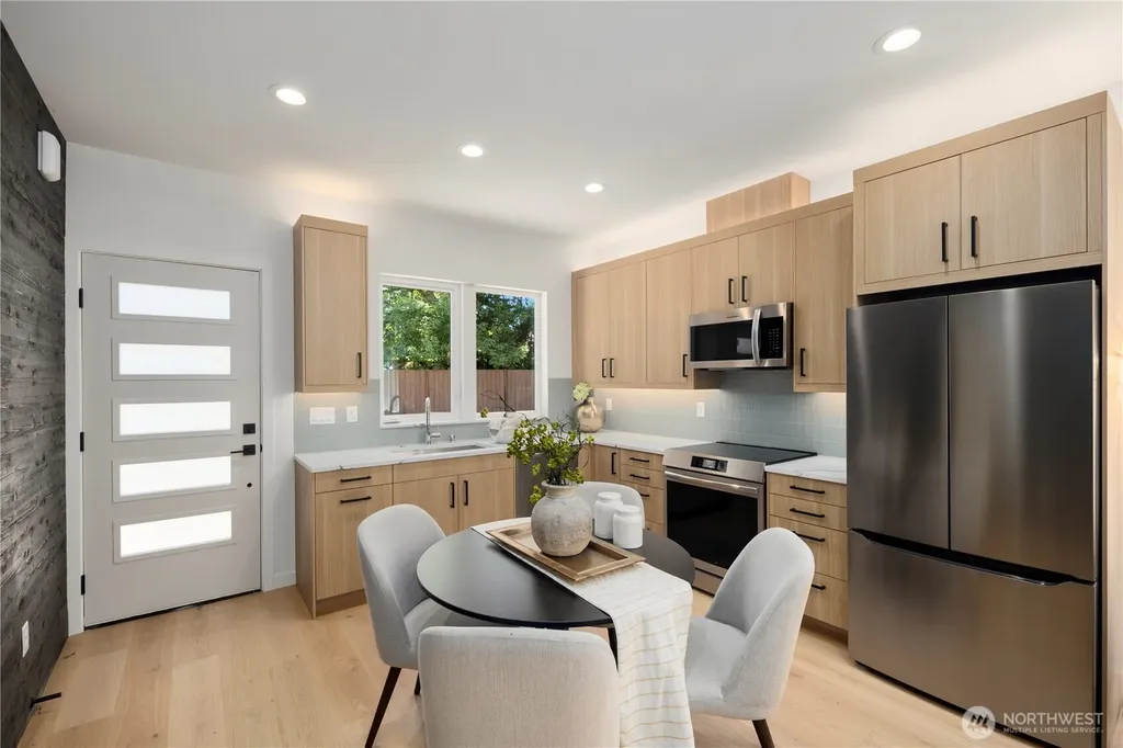 514 N 92nd Street Seattle WA 98103